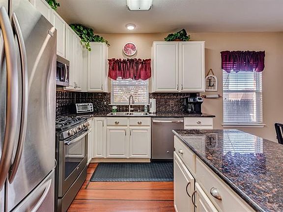 5th image of 20812 Silverbell Ln