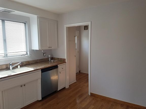 3rd image of 6954 Bobbyboyar Ave