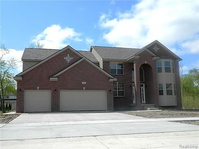 1st image of 304 Evaline Dr