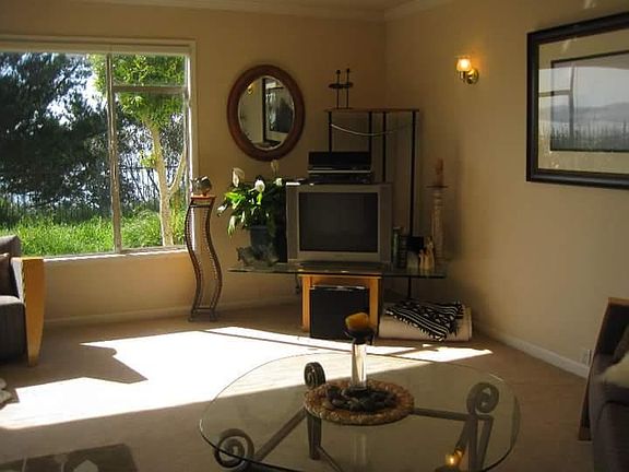 5th image of 723 El Salto Dr #K