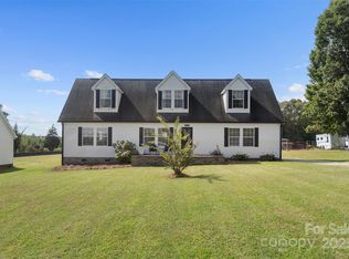 6601 Love Point Rd, Denver, NC 28037