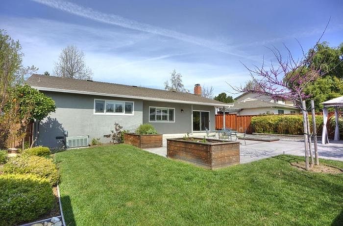 1st image of 1920 Yosemite Dr