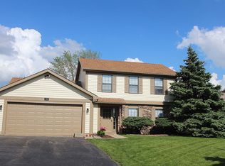 340 Willoway Dr, Bolingbrook, IL 60440
