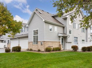3027 Juniper Ln, Woodbury, MN 55125