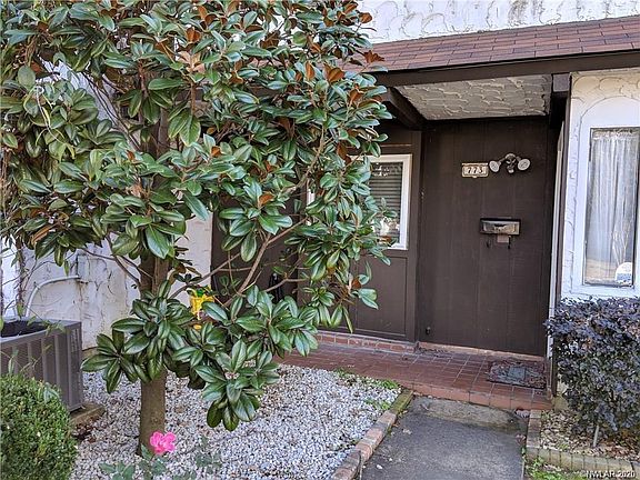 3rd image of 773 Highland Square Dr
