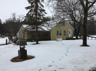 352 Oak Hill Rd, Averill Park, NY 12018