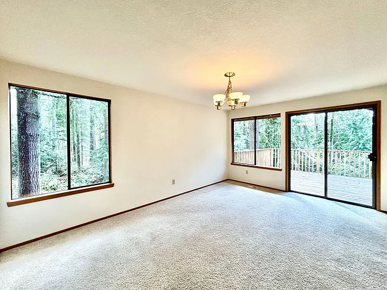 24119 SE 18th Pl — Photo 9