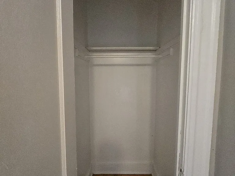 24 Barclay St #2D — Photo 3