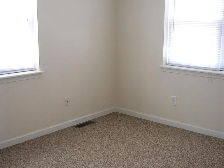 1368 Easton Rd #3 — Photo 23