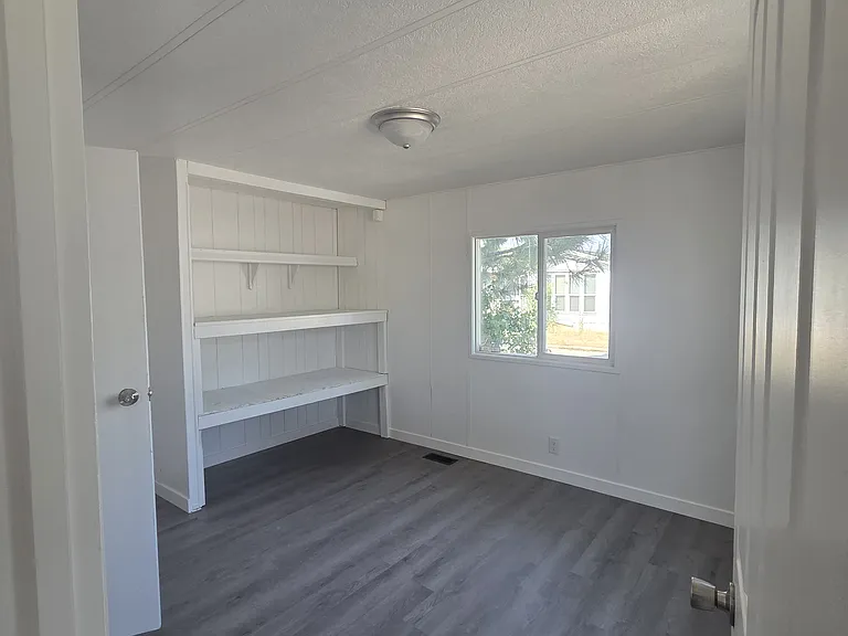 408 E 47th St #2 — Photo 5