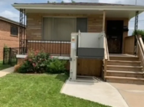 9227 S Perry Ave, Chicago, IL 60620