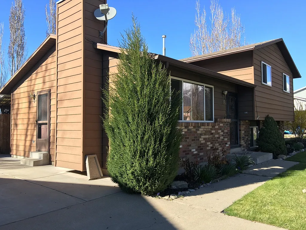 Building Photo - 85 E 975 S