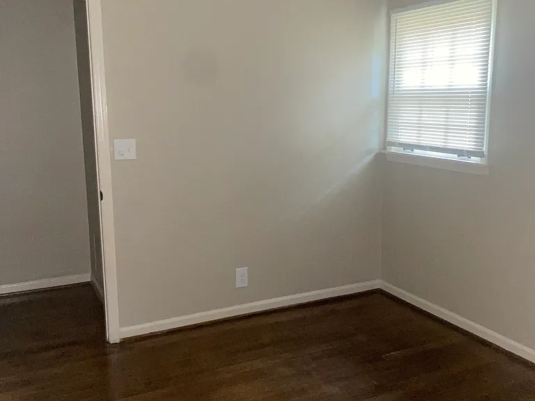 3947 Montclair Rd — Photo 8