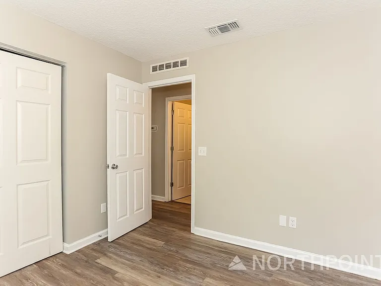 7860 Rondo Ave — Photo 10