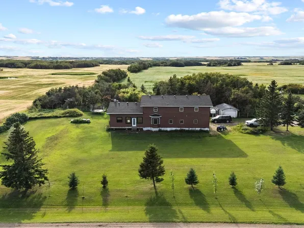 48448 Range Road 184, Camrose County, AB T0B 2M2