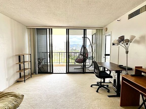 5th image of 990 Ala Nanala St APT 12A