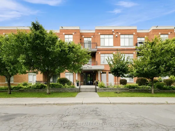 950 Marguerite Ave #212, Ottawa, ON K1K 3T8