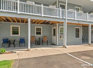 105 Hidden Knolls Cir UNIT 105, Monroe, CT 06468