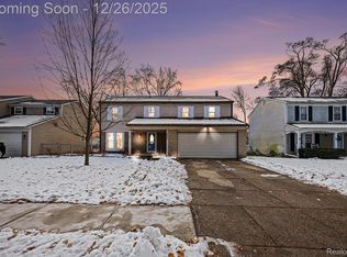 12840 Corbin Dr, Sterling Heights, MI 48313