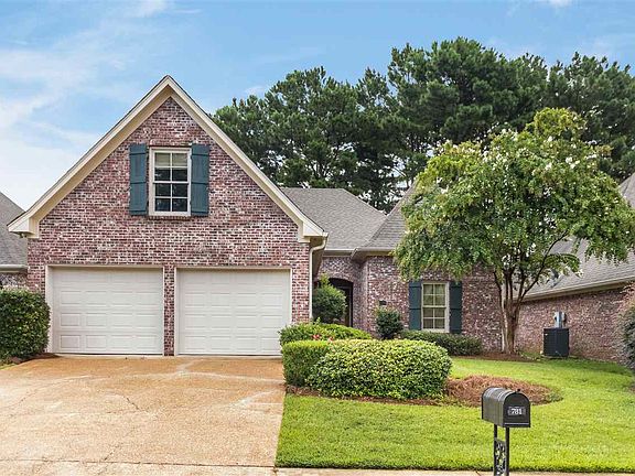 3rd image of 781 Orleans Cir