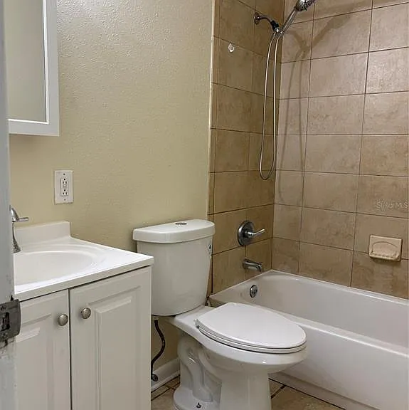 4119 W La Salle St — Photo 20