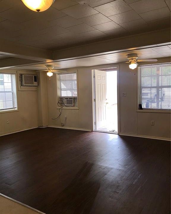 1st image of 1005 E 4th St APT A