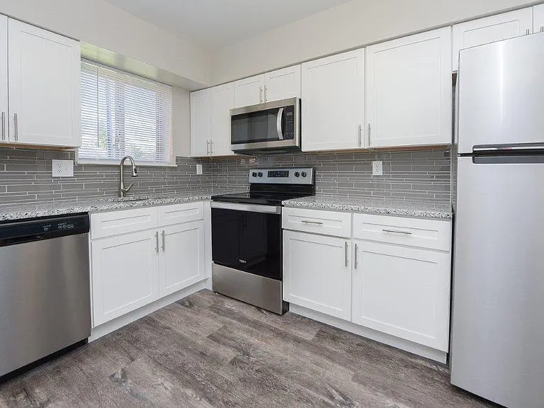Taylor Park Apartment Homes — Photo 1