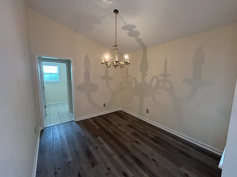 1201 Formby Ct — Photo 3