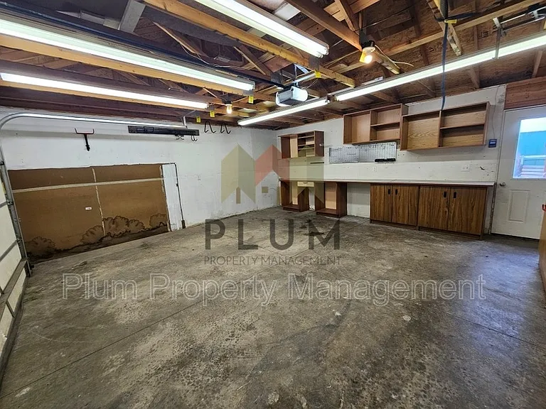1314 Bulwer St — Photo 29