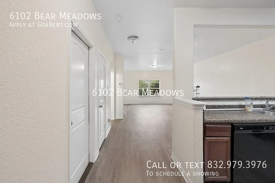 6102 Bear Meadow — Photo 3
