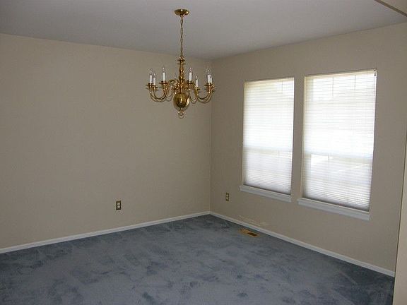 4th image of 11519 135th Street Ct E