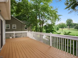 727 Valley St, Maplewood, NJ 07040