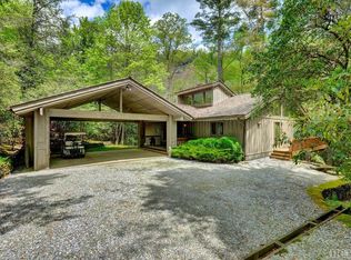 816 Wade Rd, Cashiers, NC 28717