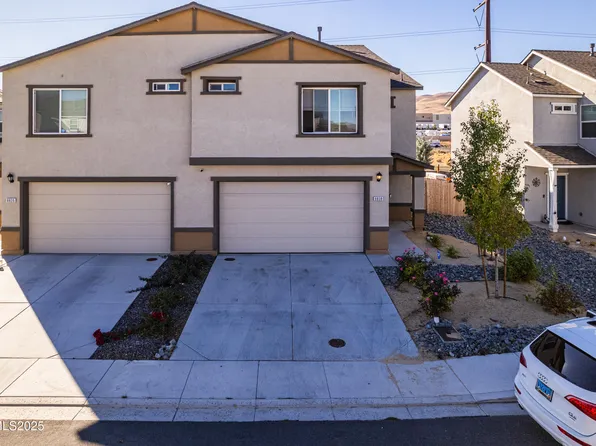 8838 Wolf Moon Dr, Reno, NV 89506