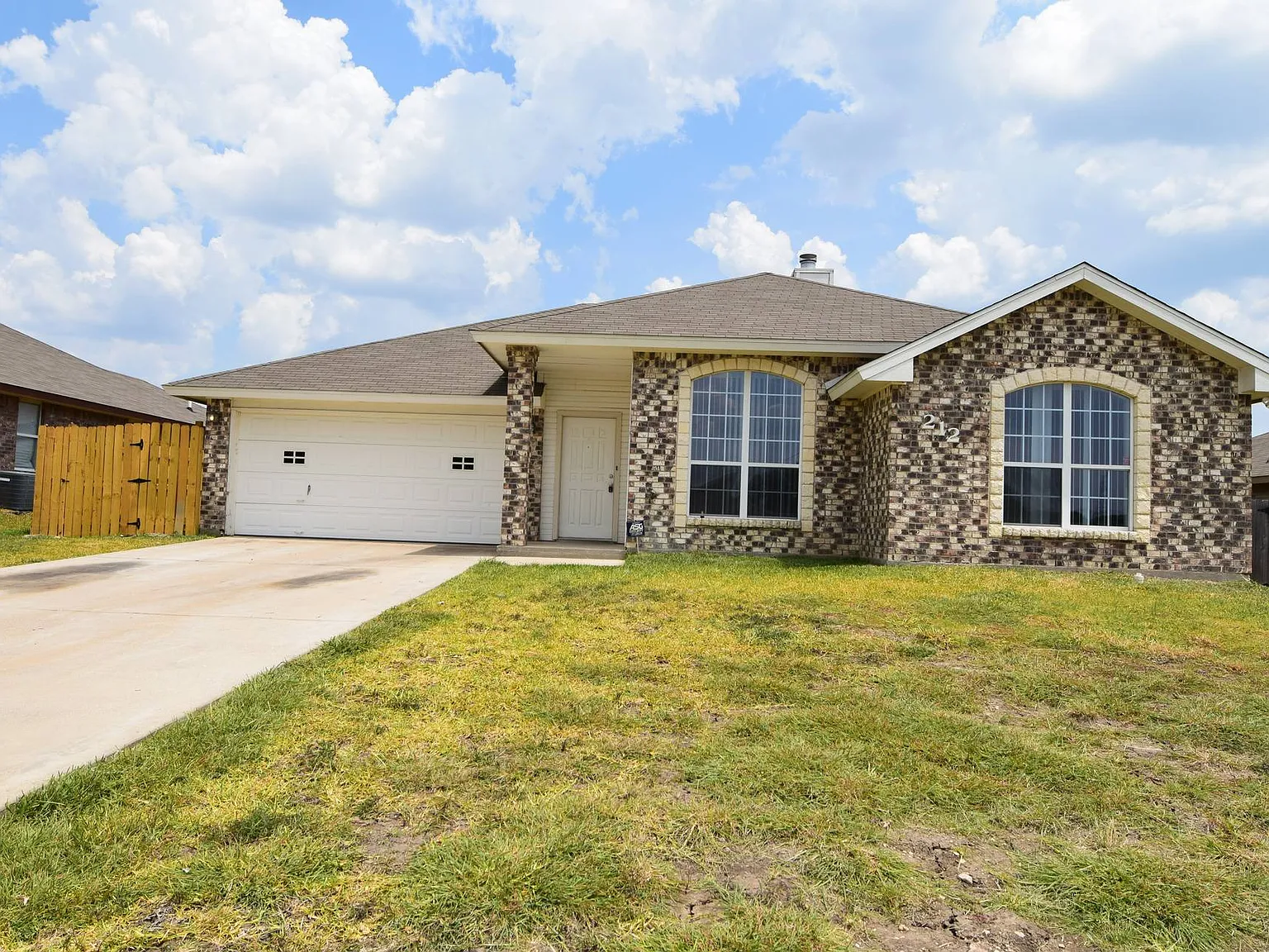 212 Cedar Ridge Dr, Nolanville — Photo 2