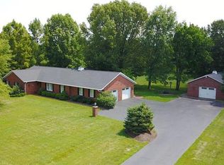 6132 Town Hall Rd, Belleville, IL 62223