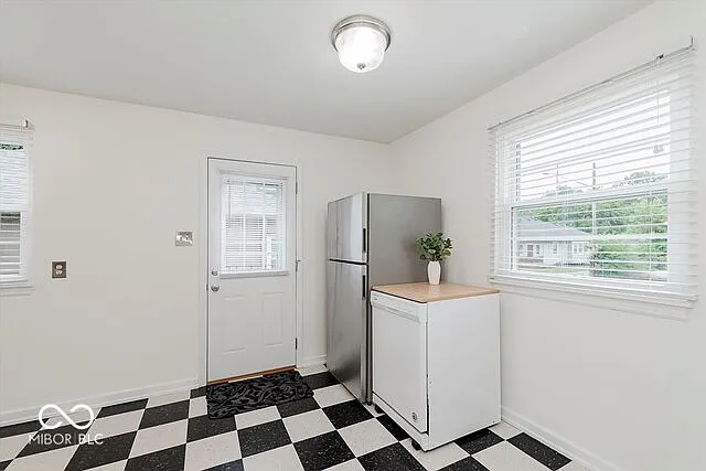 4236 Winthrop Ave — Photo 7