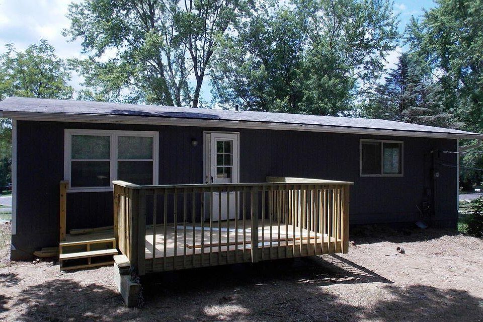 2nd image of 528 E Clearview Dr