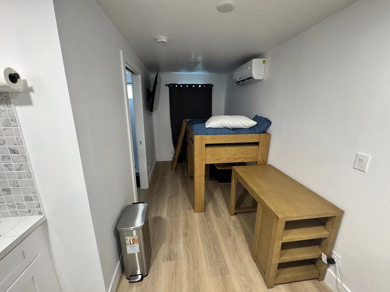 Studio, 242 sqft, $2,500 — Photo 4