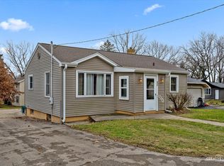 413 E Kansas St, Elburn, IL 60119