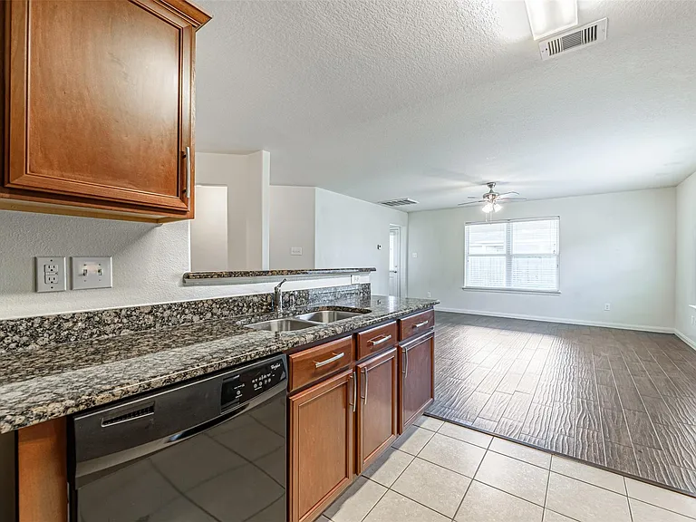 11207 Hall Pines Ct — Photo 12