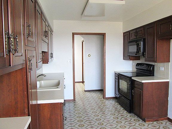 5th image of 6400 N Cicero Ave APT 602