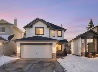 356 N Douglas Ridge Grn SE, Calgary, AB T2Z 2Z9