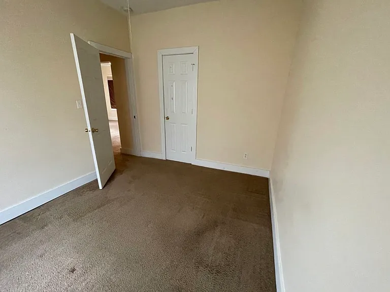 1028 Pennsylvania St — Photo 9