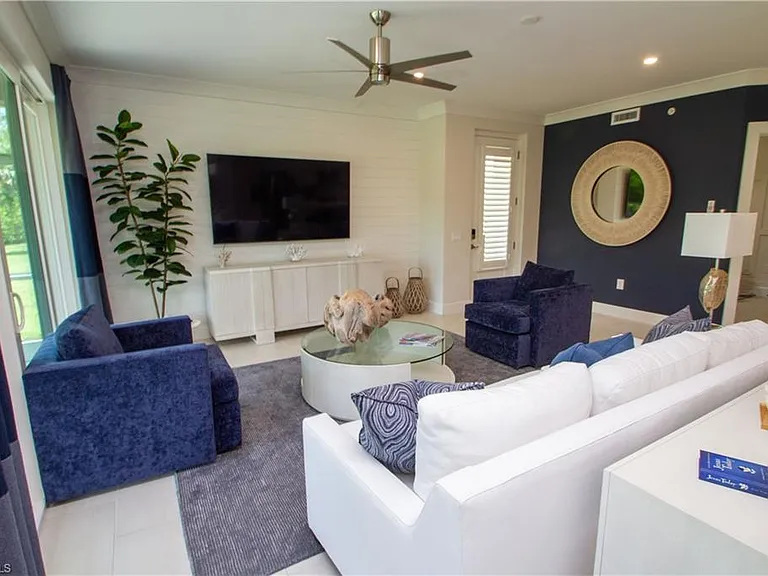 172 Indies Dr E #8-102 — Photo 4