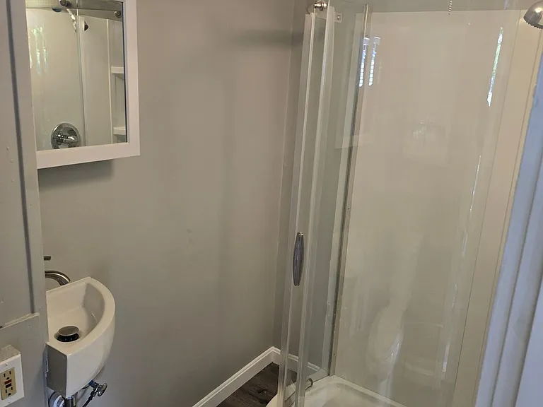372 Amherst St — Photo 11