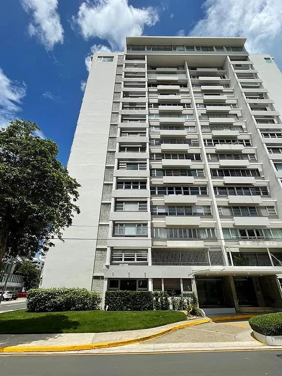 3 bed, 4.0 bath, 19 sqft, $6,500 — Photo 3