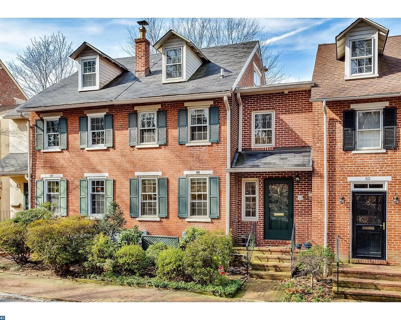 51 Ivy Rd photo 1