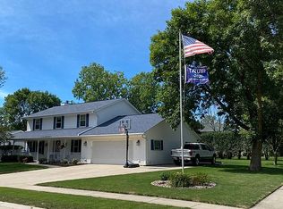 220 Bentwood Dr, BRILLION, WI 54110