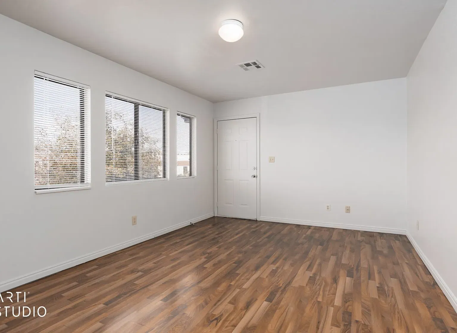 The Sands Apartments — Photo 2